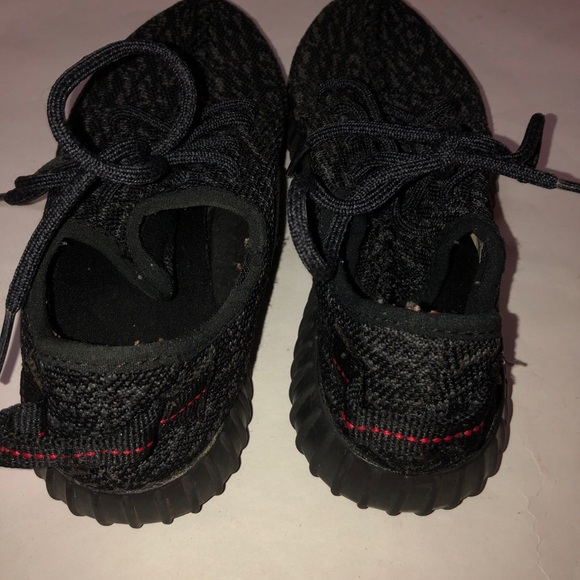 Adidas Yeezy Boost Shoes Black Size 5 Us ART AQ2660 - Picture 5 of 12